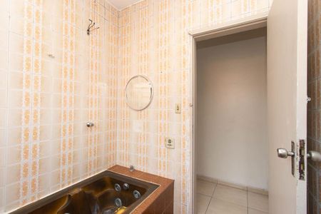 Casa para alugar com 399m², 4 quartos e 3 vagas Casa para alugar com 399m², 4 quartos e 3 vagasBanheiro 2