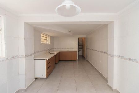 Casa para alugar com 399m², 4 quartos e 3 vagas Casa para alugar com 399m², 4 quartos e 3 vagasCozinha 2