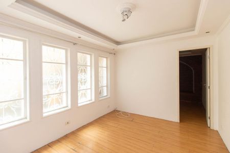 Casa para alugar com 399m², 4 quartos e 3 vagas Casa para alugar com 399m², 4 quartos e 3 vagasSala 2