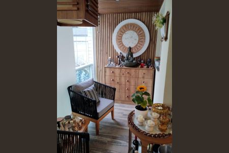 Apartamento à venda com 120m², 3 quartos e 2 vagasVARANDA