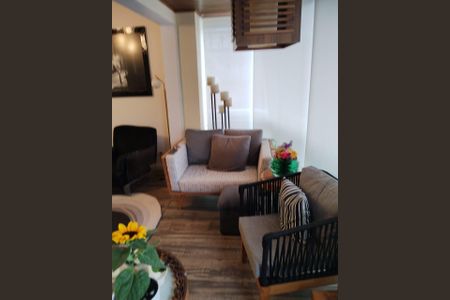 Apartamento à venda com 120m², 3 quartos e 2 vagasVARANDA