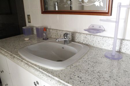 Apartamento à venda com 180m², 3 quartos e 2 vagasBanheiro da Suíte 2