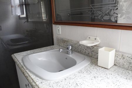 Apartamento à venda com 180m², 3 quartos e 2 vagasBanheiro da Suíte 1