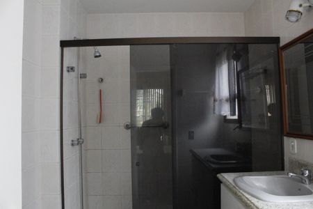 Apartamento à venda com 180m², 3 quartos e 2 vagasBanheiro da Suíte 1