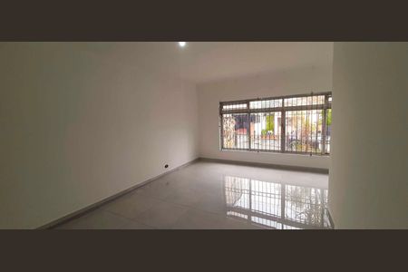 Casa à venda com 240m², 2 quartos e 2 vagas