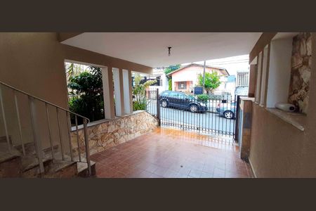 Casa à venda com 240m², 2 quartos e 2 vagas