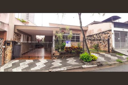 Casa à venda com 240m², 2 quartos e 2 vagas