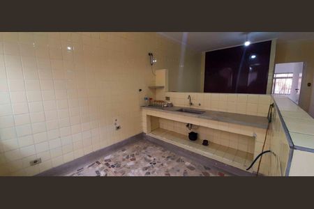 Casa à venda com 240m², 2 quartos e 2 vagas Casa à venda com 240m², 2 quartos e 2 vagasCozinha