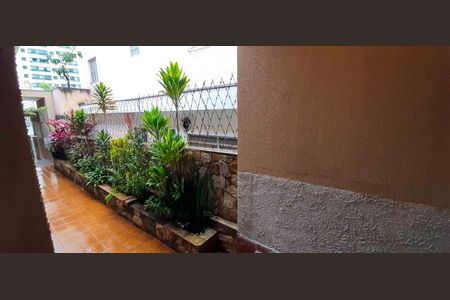 Casa à venda com 240m², 2 quartos e 2 vagas