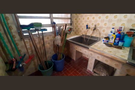 Casa à venda com 240m², 2 quartos e 2 vagas