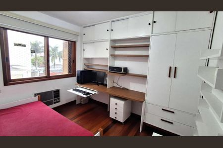 Apartamento à venda com 100m², 3 quartos e 1 vagaQuarto
