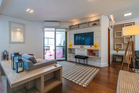 Apartamento para alugar com 250m², 4 quartos e 4 vagasSala