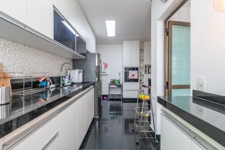 Apartamento para alugar com 250m², 4 quartos e 4 vagasCozinha