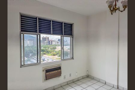 Apartamento à venda com 80m², 3 quartos e 1 vaga Apartamento à venda com 80m², 3 quartos e 1 vagaSala
