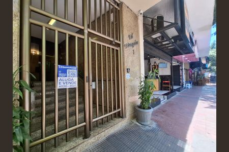 Apartamento à venda com 80m², 3 quartos e 1 vaga Apartamento à venda com 80m², 3 quartos e 1 vagaPlaca