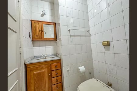 Apartamento à venda com 80m², 3 quartos e 1 vaga Apartamento à venda com 80m², 3 quartos e 1 vagaBanheiro Social