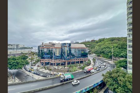 Apartamento à venda com 80m², 3 quartos e 1 vaga Apartamento à venda com 80m², 3 quartos e 1 vagaVista da Suíte