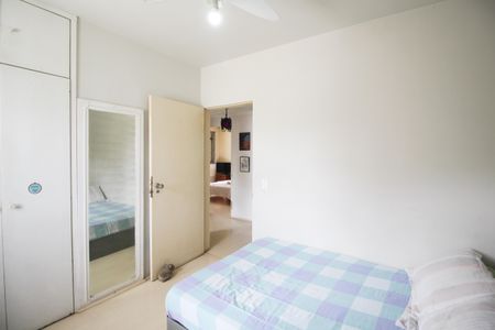 Apartamento à venda com 115m², 3 quartos e 1 vagaQuarto 2