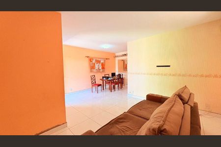 Casa à venda com 3 quartos, 109m² em Serra Grande, Niterói