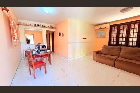 Casa à venda com 3 quartos, 109m² em Serra Grande, Niterói