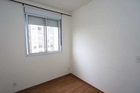 Quarto 1 de apartamento para alugar com 2 quartos, 44m² em Jardim Monte Alegre, Taboão da Serra