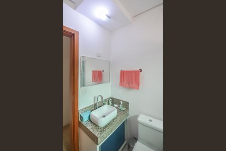 Casa à venda com 129m², 2 quartos e 2 vagasBanheiro