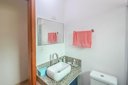 Casa à venda com 129m², 2 quartos e 2 vagasBanheiro