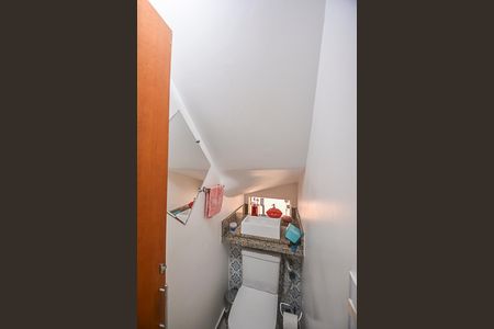 Casa à venda com 129m², 2 quartos e 2 vagasLavabo