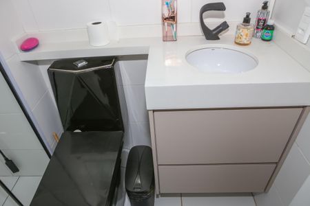 Apartamento à venda com 44m², 2 quartos e sem vaga Apartamento à venda com 44m², 2 quartos e sem vagaBanheiro