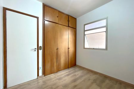 Apartamento à venda com 90m², 3 quartos e 1 vaga Apartamento à venda com 90m², 3 quartos e 1 vagaQuarto 2