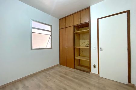 Apartamento à venda com 90m², 3 quartos e 1 vaga Apartamento à venda com 90m², 3 quartos e 1 vagaSuite