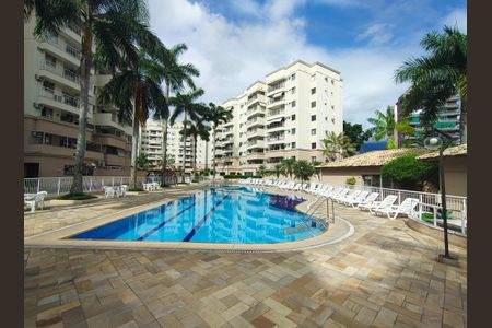 Apartamento à venda com 76m², 3 quartos e 1 vaga Apartamento à venda com 76m², 3 quartos e 1 vagaÁrea comum - Piscina