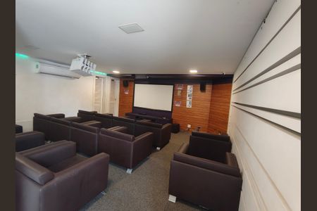 Apartamento à venda com 76m², 3 quartos e 1 vaga Apartamento à venda com 76m², 3 quartos e 1 vagaSalao de Cinema