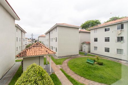 Vista do Quarto 2 de apartamento para alugar com 3 quartos, 60m² em Uberaba, Curitiba