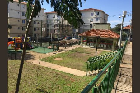 Apartamento à venda com 43m², 2 quartos e 1 vaga Apartamento à venda com 43m², 2 quartos e 1 vagaVista