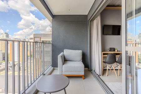 Apartamento para alugar com 27m², 1 quarto e sem vagaVaranda