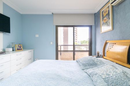 Apartamento à venda com 230m², 4 quartos e 4 vagas Apartamento à venda com 230m², 4 quartos e 4 vagasQuarto Suíte 1