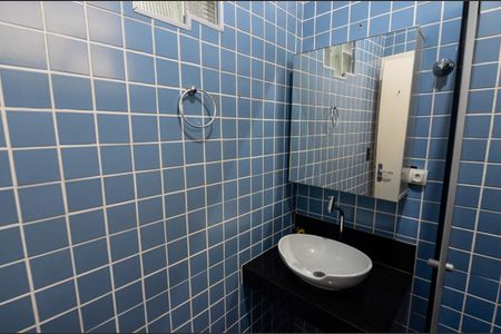 Apartamento à venda com 90m², 2 quartos e 1 vagaBanheiro Social