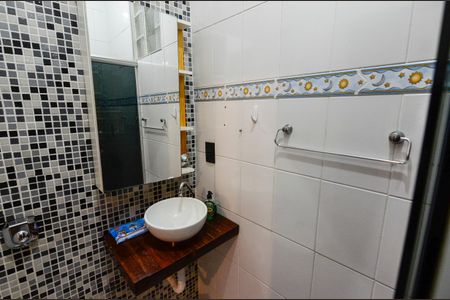 Apartamento à venda com 90m², 2 quartos e 1 vagaBanheiro da Suíte