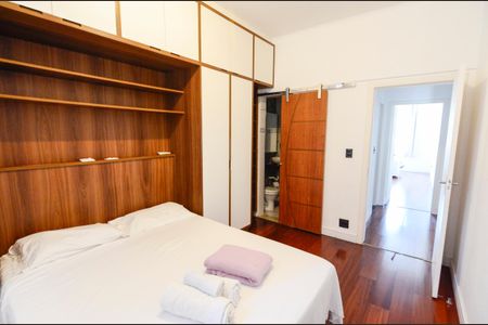 Apartamento à venda com 90m², 2 quartos e 1 vagaSuíte