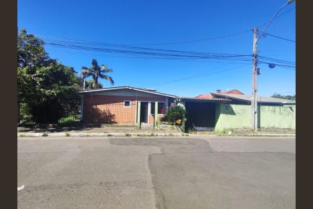 Casa para alugar com 115m², 2 quartos e 2 vagasFachada