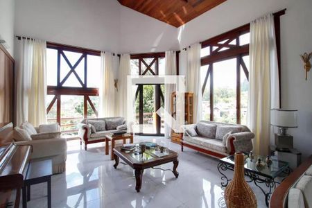 Casa para alugar com 700m², 7 quartos e 4 vagasSala