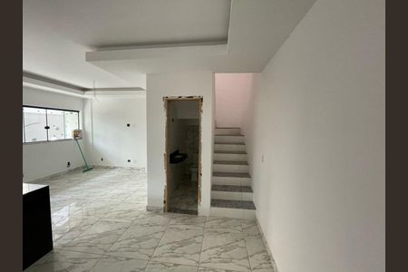 Casa à venda com 3 quartos, 110m² em Pechincha, Rio de Janeiro