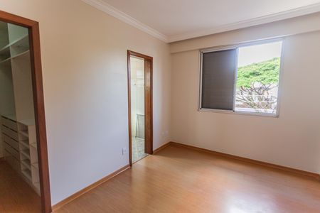 Apartamento à venda com 175m², 4 quartos e 4 vagasSuíte 1