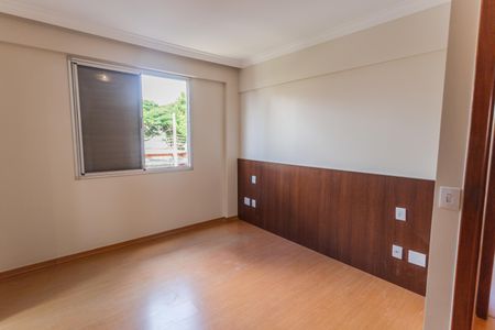 Apartamento à venda com 175m², 4 quartos e 4 vagasSuíte 1