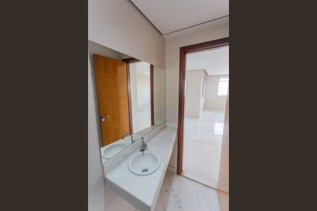 Apartamento à venda com 175m², 4 quartos e 4 vagasLavabo na Sala