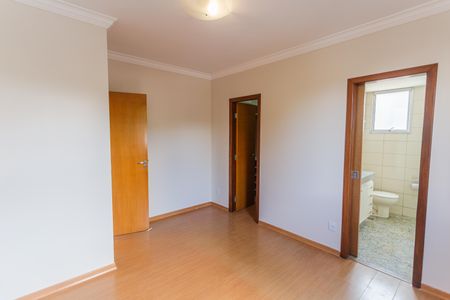 Apartamento à venda com 175m², 4 quartos e 4 vagasSuíte 1