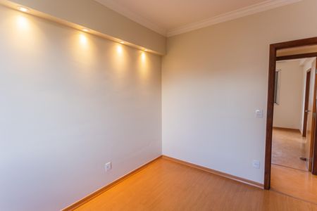 Apartamento à venda com 175m², 4 quartos e 4 vagasSemi-Suíte 2