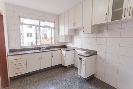 Apartamento à venda com 175m², 4 quartos e 4 vagasCozinha