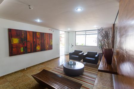 Apartamento à venda com 175m², 4 quartos e 4 vagasHall de entrada